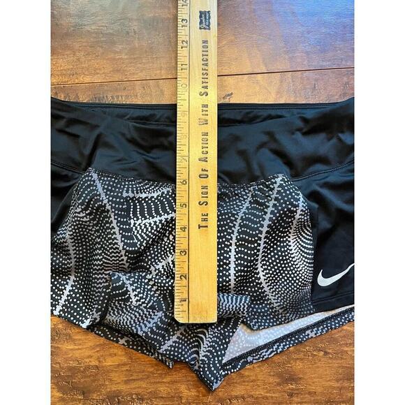 Nike Womens Pull On Casual Athletic Work Out Short Size M - Picture 5 of 6